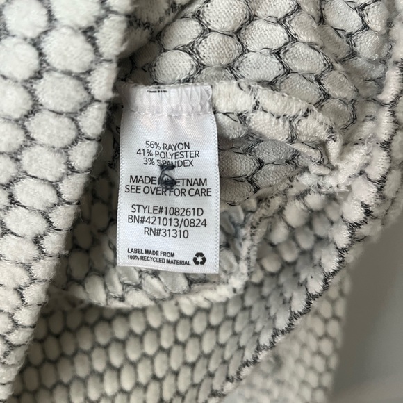 BCX Women’s white Cowlneck long sleeve Sweater SMALL Gray - Picture 4 of 4